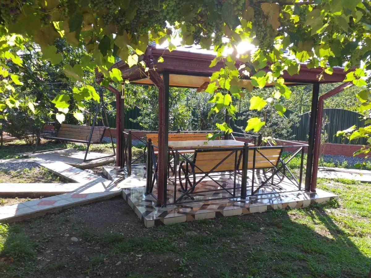 Guest House Danelia Martvili Dış mekan fotoğraf