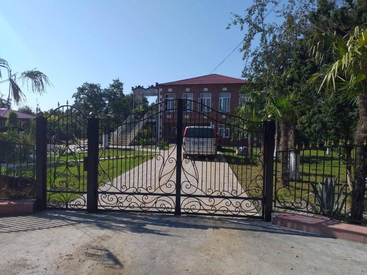 Guest House Danelia Martvili Dış mekan fotoğraf