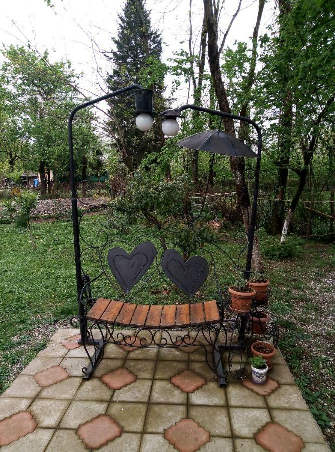 Guest House Danelia Martvili Dış mekan fotoğraf
